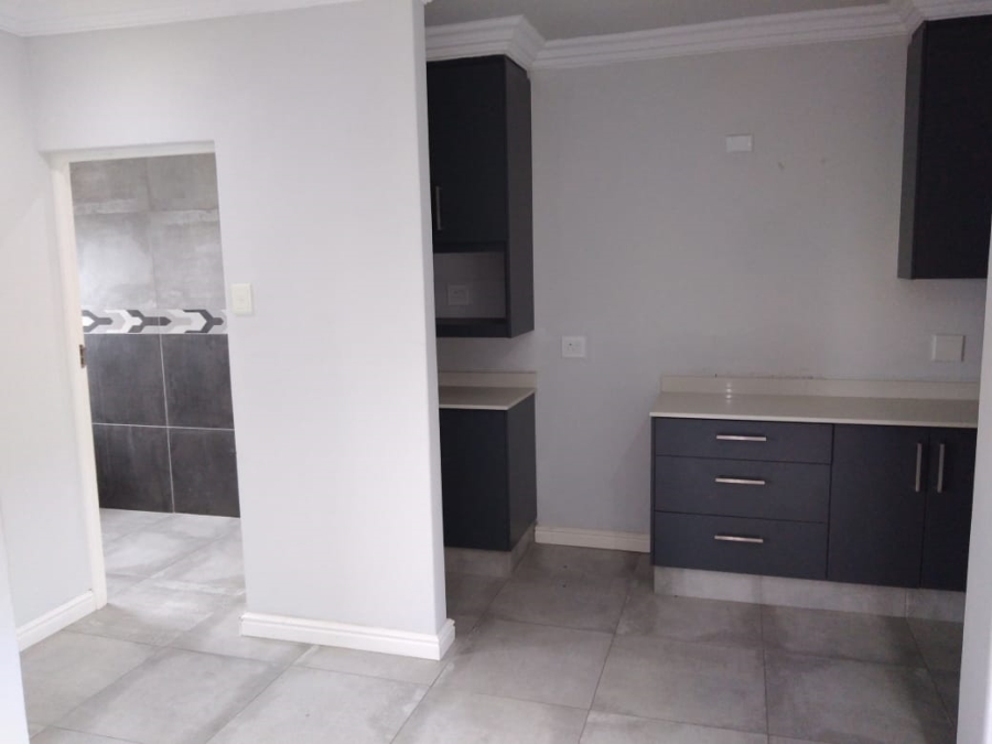 To Let Commercial Property for Rent in Cambridge Eastern Cape